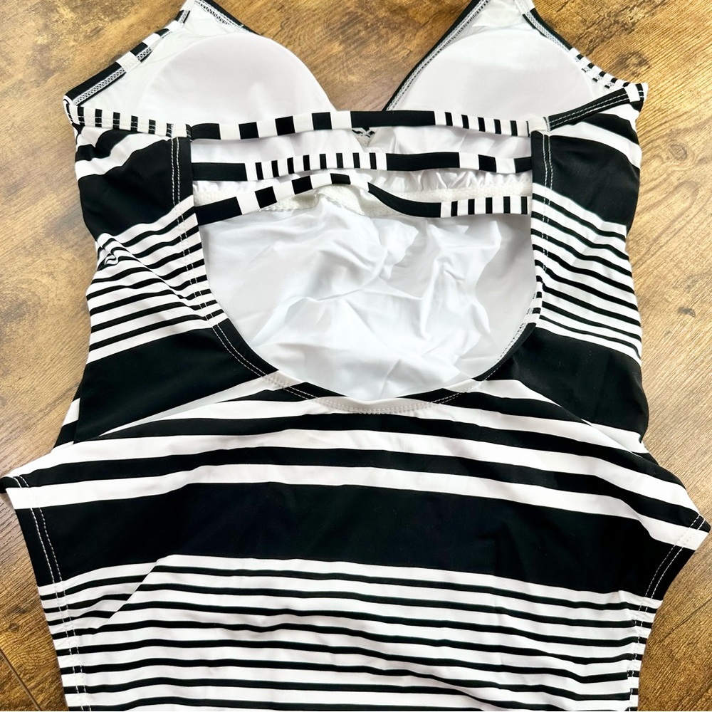 La Blanca Fine Line Halter, Black and White Chevron One-Piece Swimsuit - Picture 8 of 16
